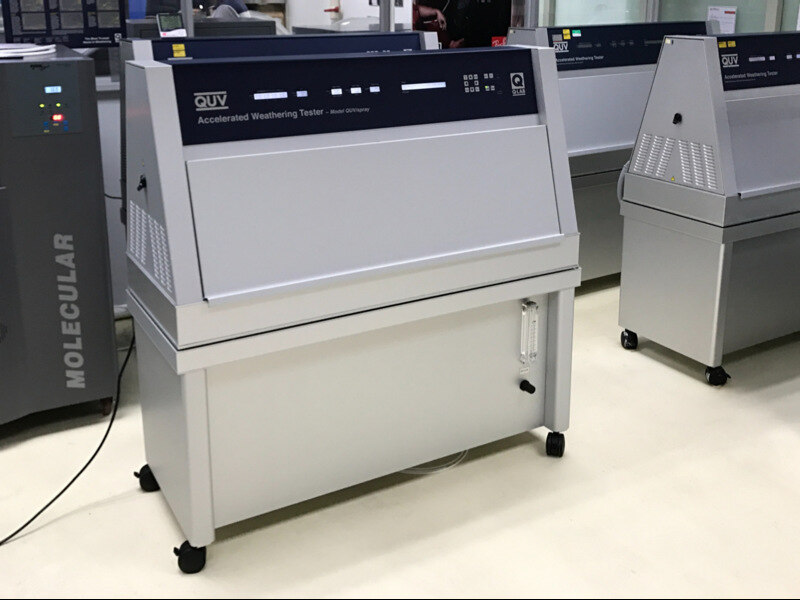 橡膠密封膠硅酮膠皮革電子電器汽車(chē)紫外線(xiàn)試驗(yàn)機(jī)現(xiàn)場(chǎng)安裝圖4